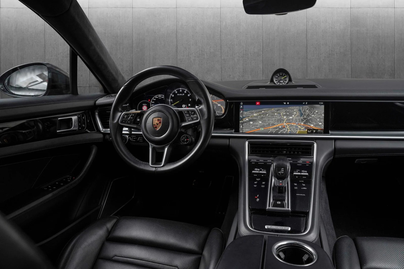 Porsche Panamera Turbo S E-Hybrid — Interiør